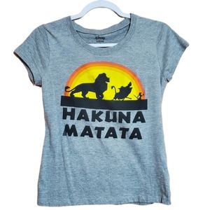 Disney Hakuna Matata Gray Short Sleeve Lion King Crewneck Tee Size L